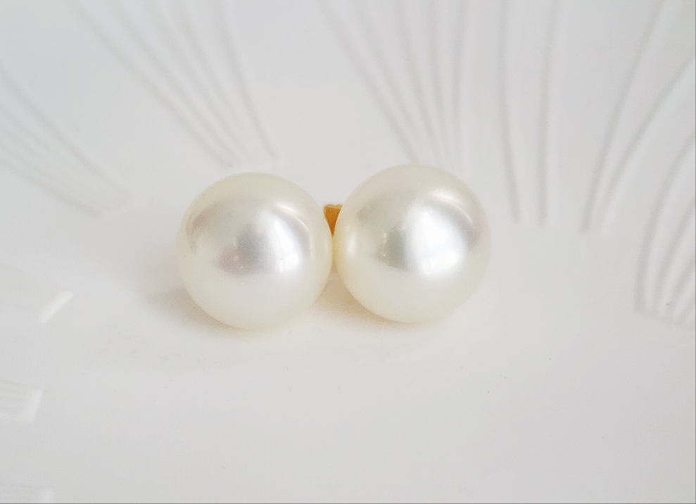 South sea pearl earring
