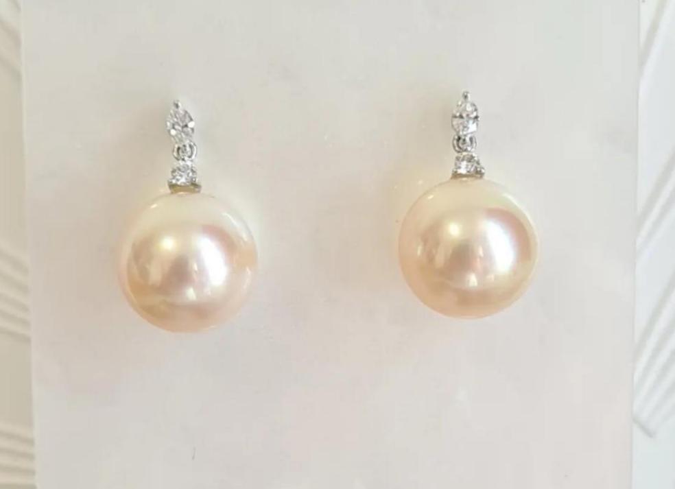 South sea pearl earring