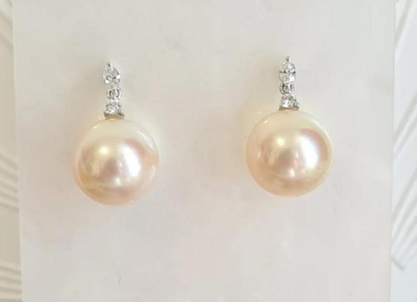 South sea pearl earring