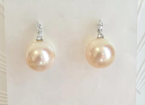 South sea pearl earring