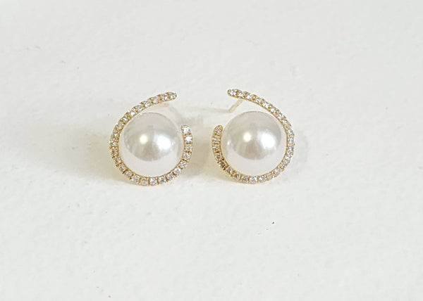 South sea white pearl diamond earring